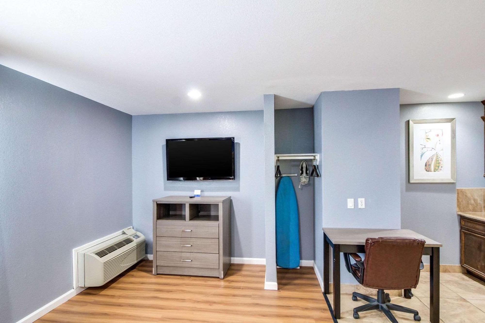 Rodeway Inn & Suites Port Arthur - Groves Buitenkant foto