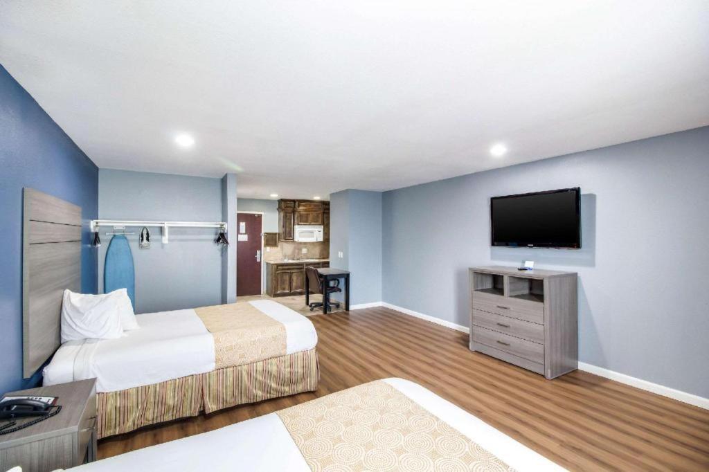 Rodeway Inn & Suites Port Arthur - Groves Buitenkant foto