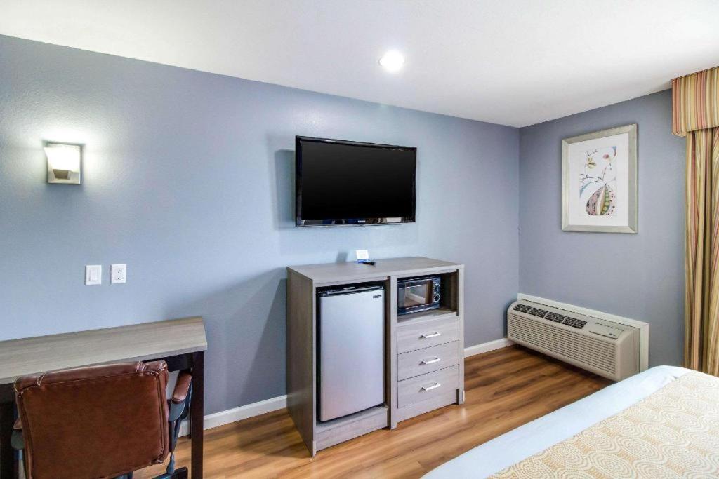 Rodeway Inn & Suites Port Arthur - Groves Buitenkant foto