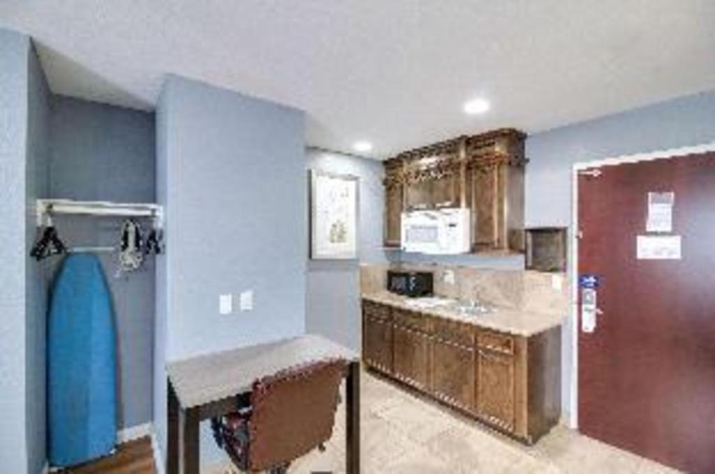 Rodeway Inn & Suites Port Arthur - Groves Buitenkant foto