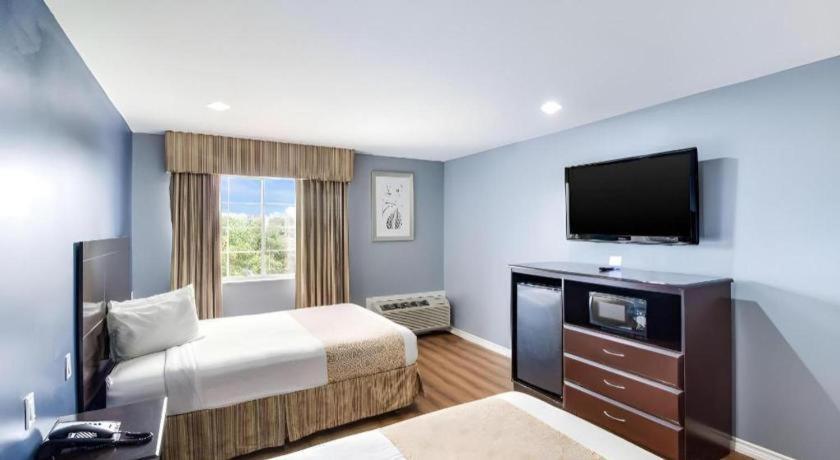 Rodeway Inn & Suites Port Arthur - Groves Buitenkant foto